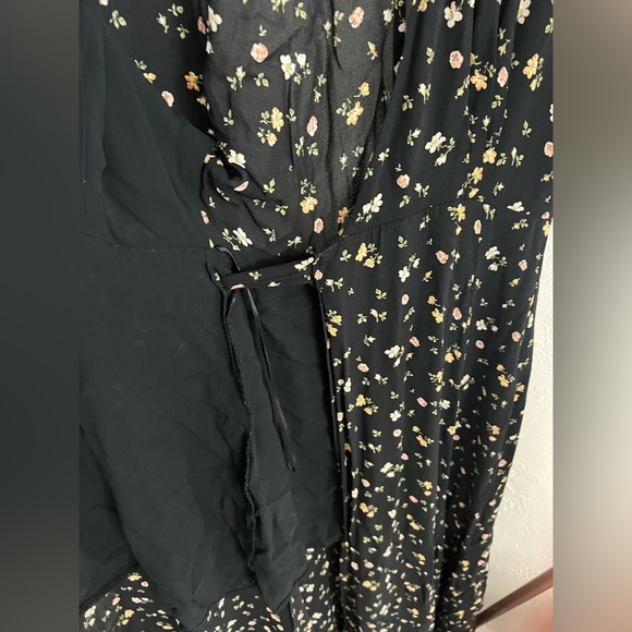 Reformation Venezia Winslow Maxi Wrap Dress - Picture 6 of 6